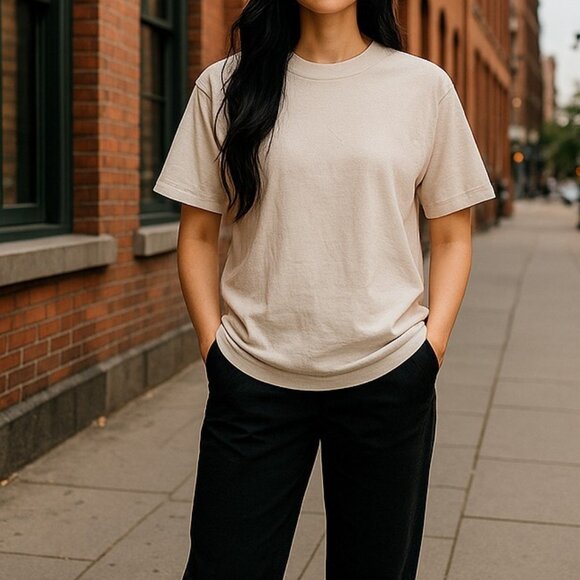 Women's Cream Color Comfy TShirt Size XS Short Sleeve Neutral UNIQLO U - Picture 4 of 8